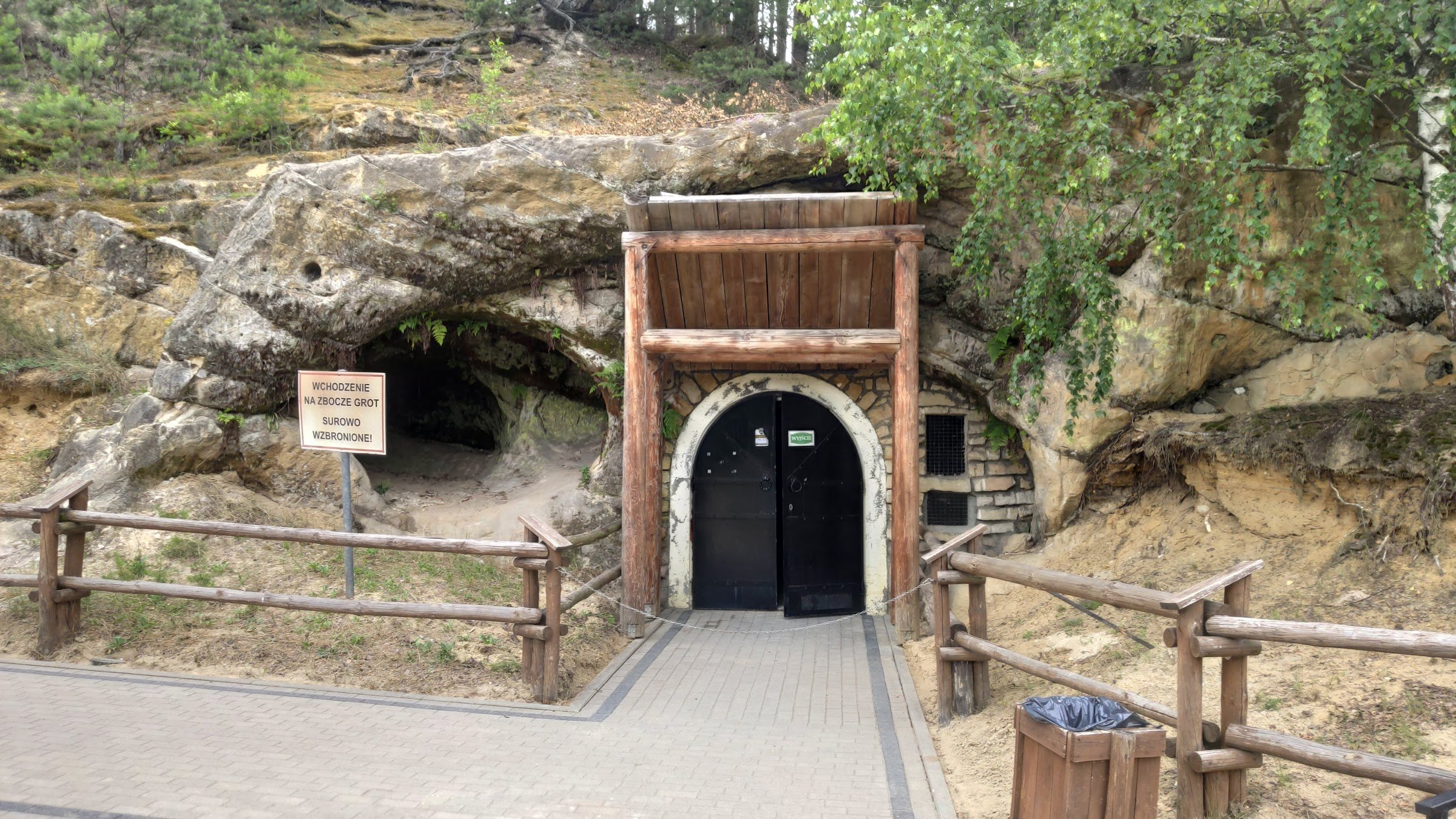 Podziemna Trasa Turystyczna Groty Nagórzyckie